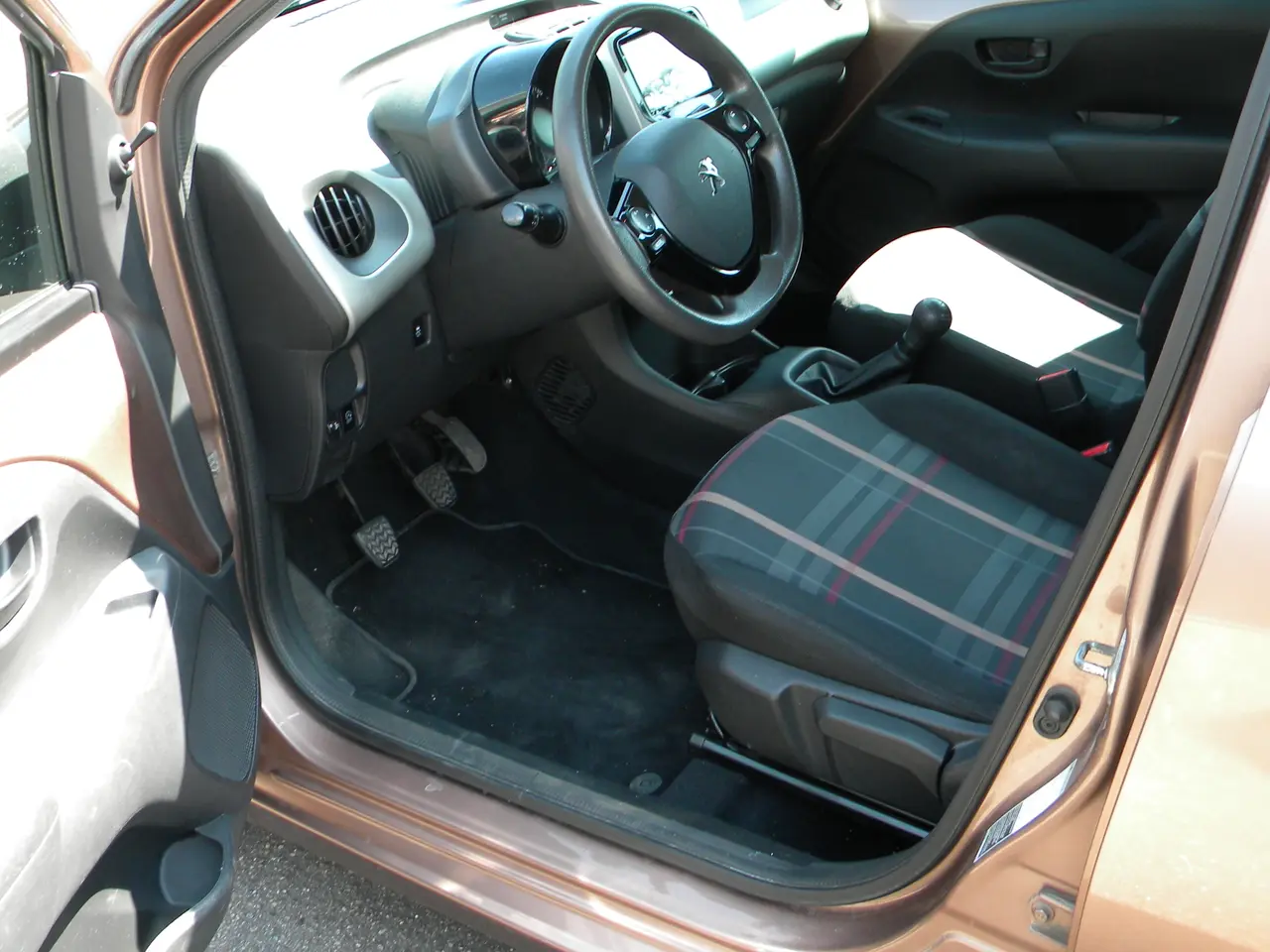 Billede 7 - Velholdt Peugeot 108