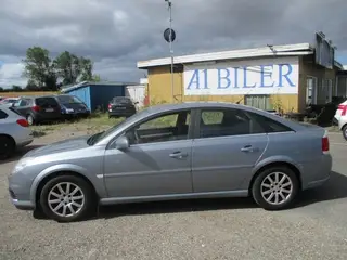 Opel Vectra 1,8 16V 140 Elegance