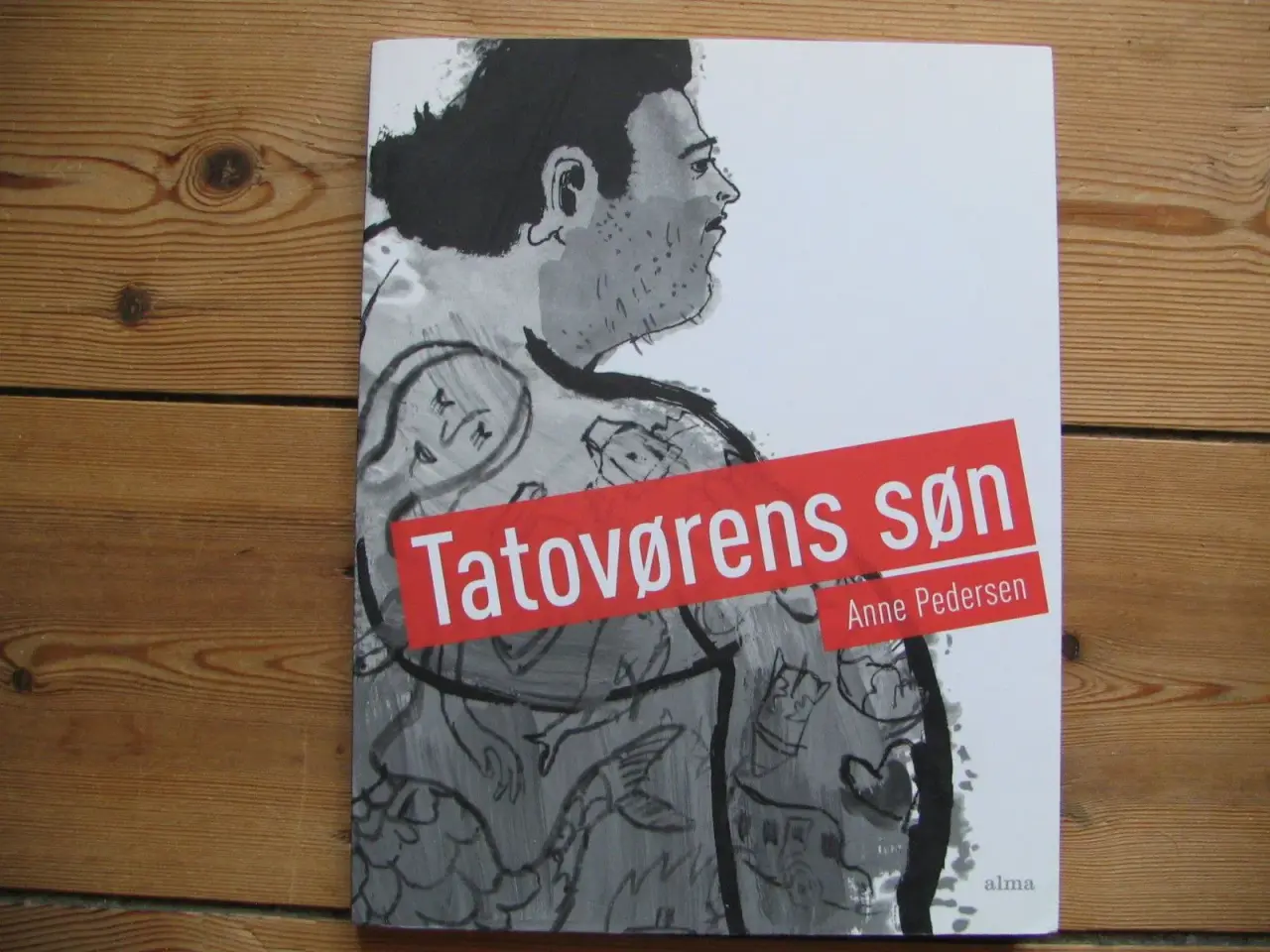 Billede 1 - Anne Pedersen. Tatovørens søn