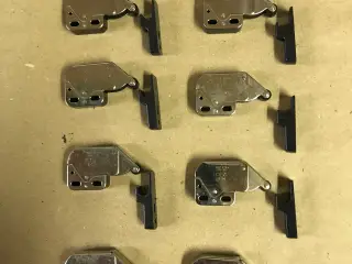 Fjeder snaplåse til skabslåger