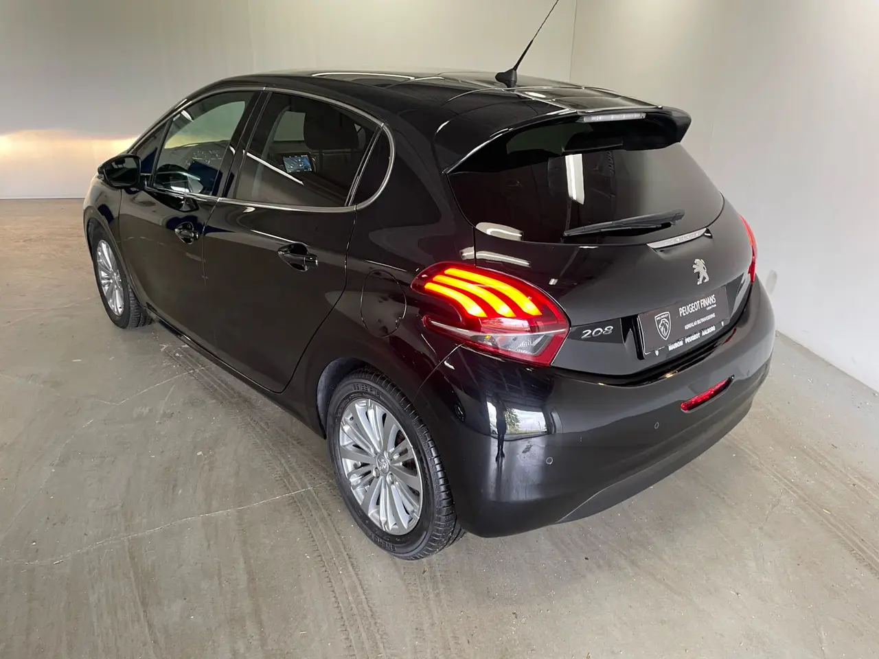 Billede 8 - Peugeot 208 1,5 BlueHDi 100 Privé