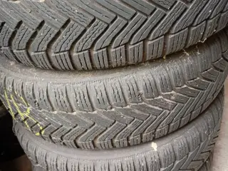Michelin vinterdæk 195/65R15 på stålfælge