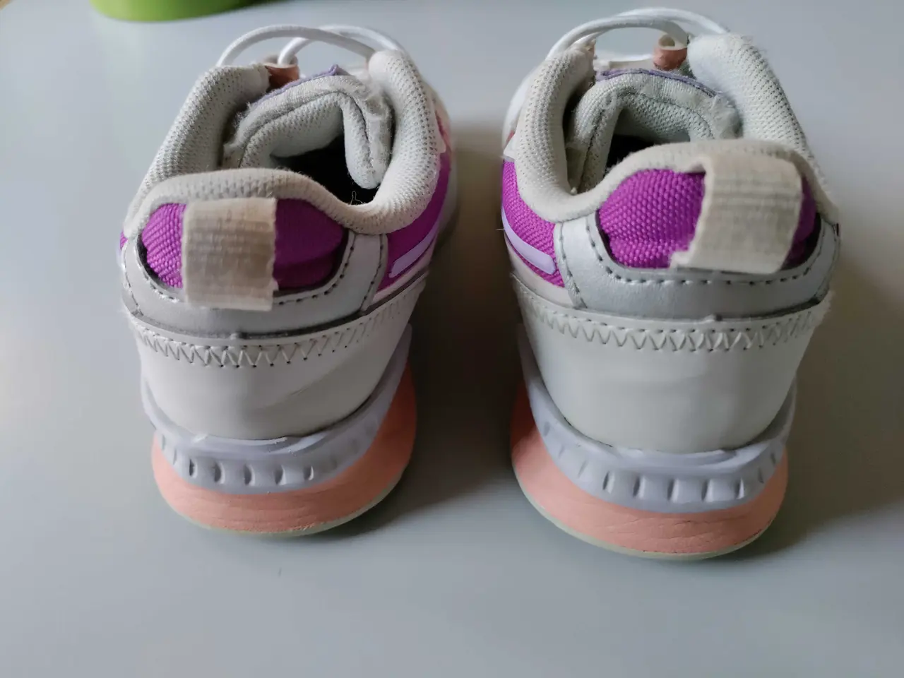 Billede 5 - Puma kondisko str 25 uden snørebånd