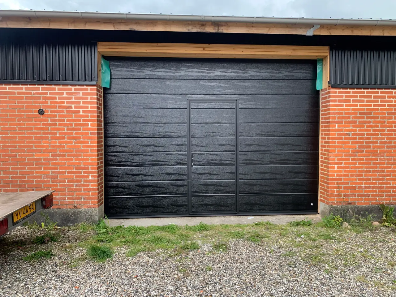 Billede 10 - Fabrikssalg af ledhejseporte & garageporte