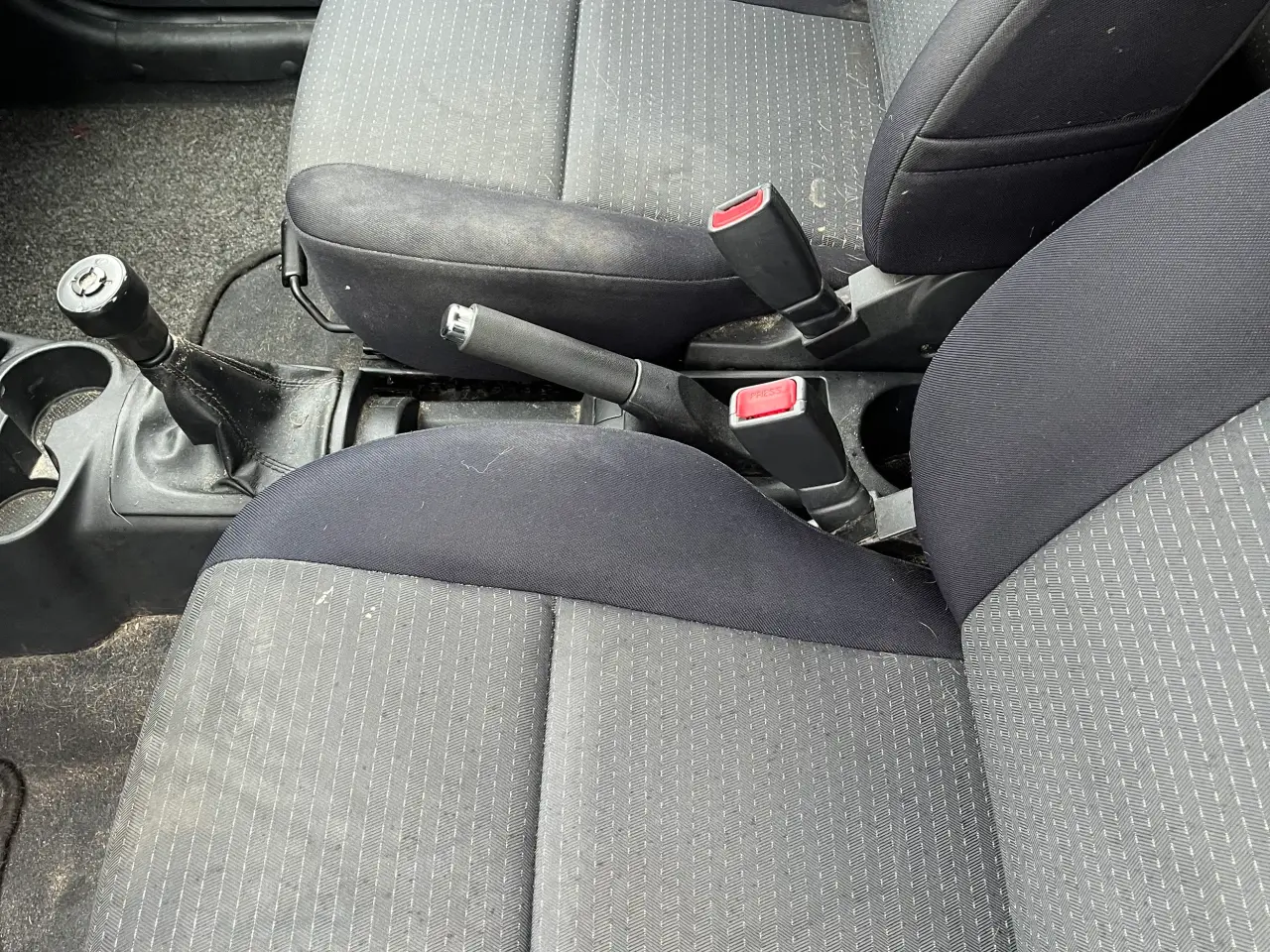 Billede 5 - Mormor bil skal væk 130 km evt bytte