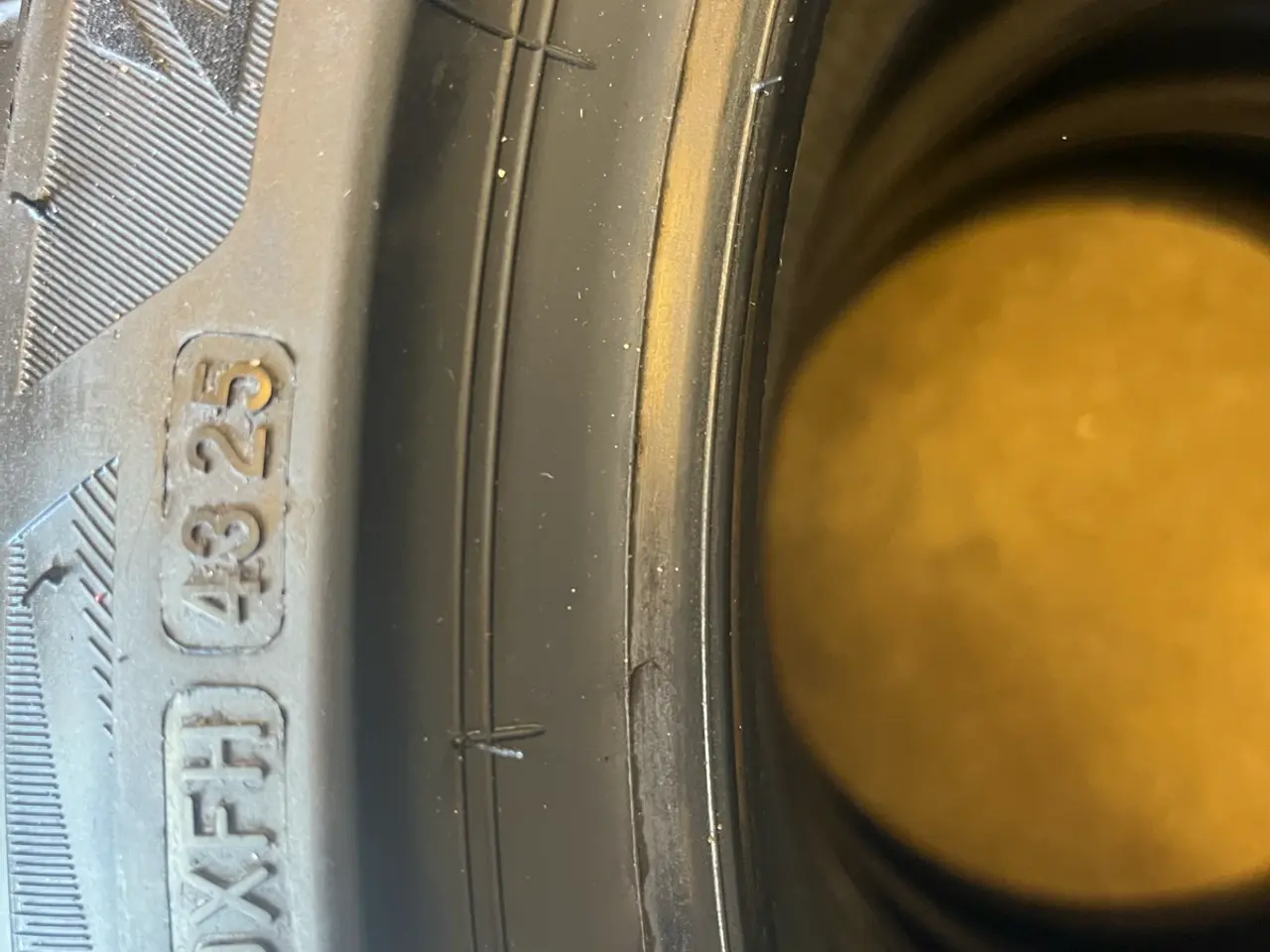 Billede 2 - Nye 215-45-20 Sommerdæk Bridgestone.