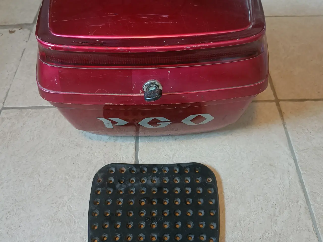 Billede 1 - Original Pgo topboks