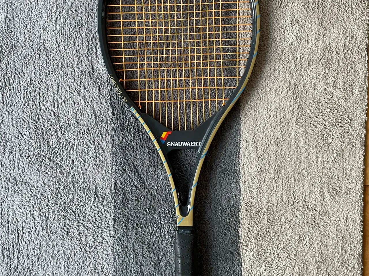 Billede 1 - Tennisketcher med cover