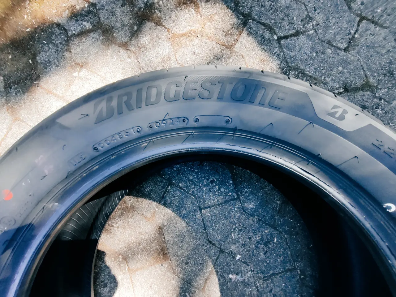 Billede 2 - 18" sommerdæk, Bridgestone 225/55, 4 stk.