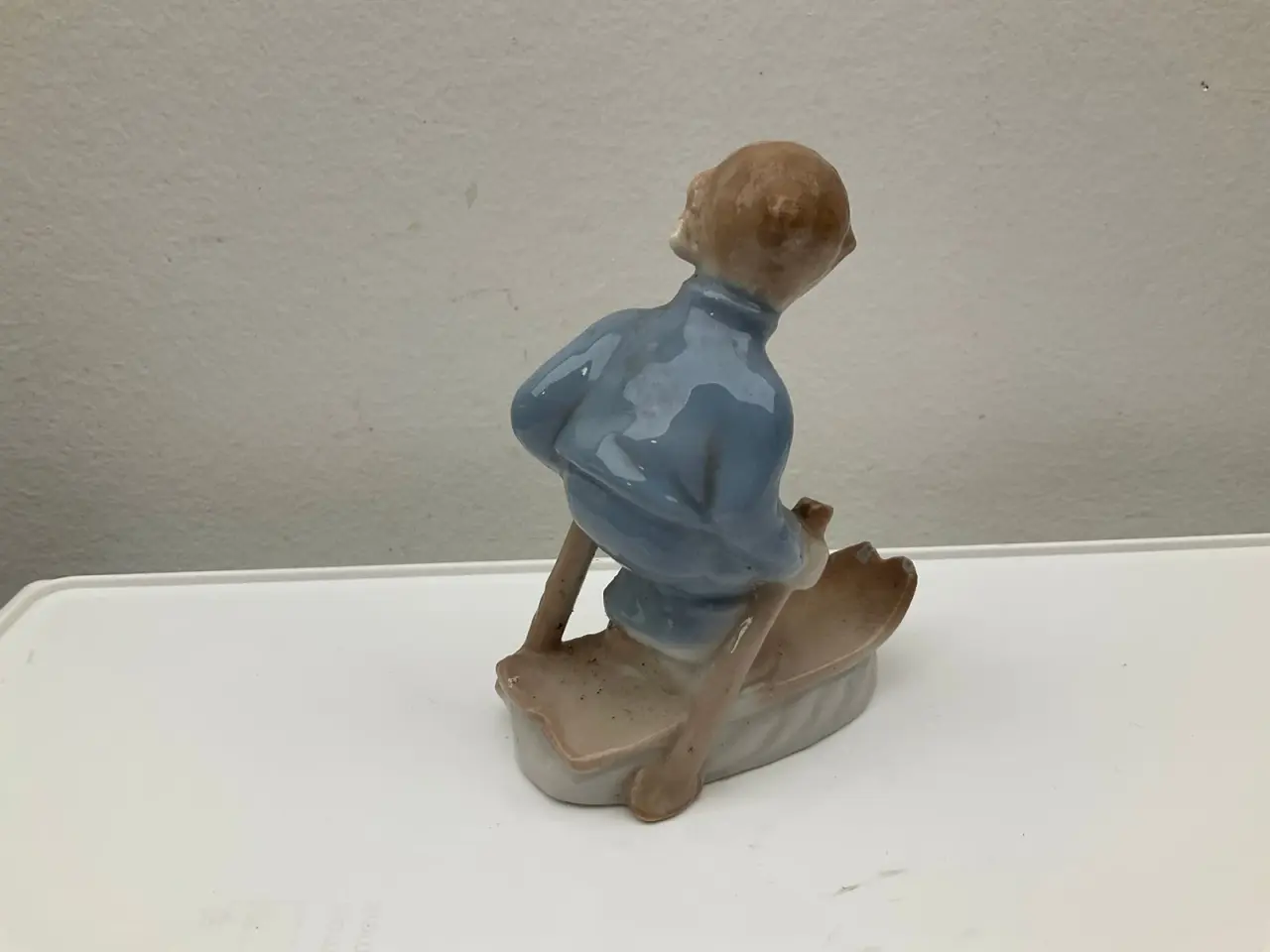 Billede 2 - Figur af dreng