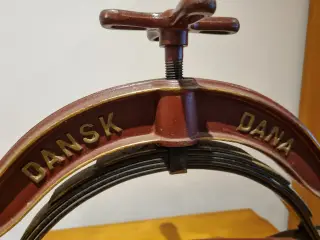 Antik tøj rulle