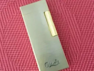 Lighter model Carlsberg-slank-forgyldt