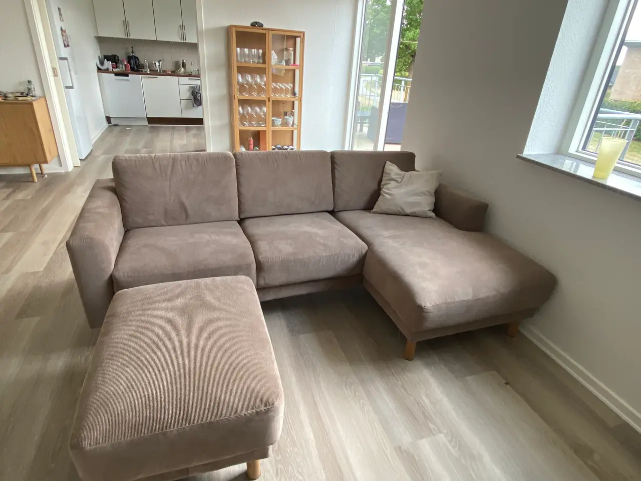 Billede 1 - Sofa med puf