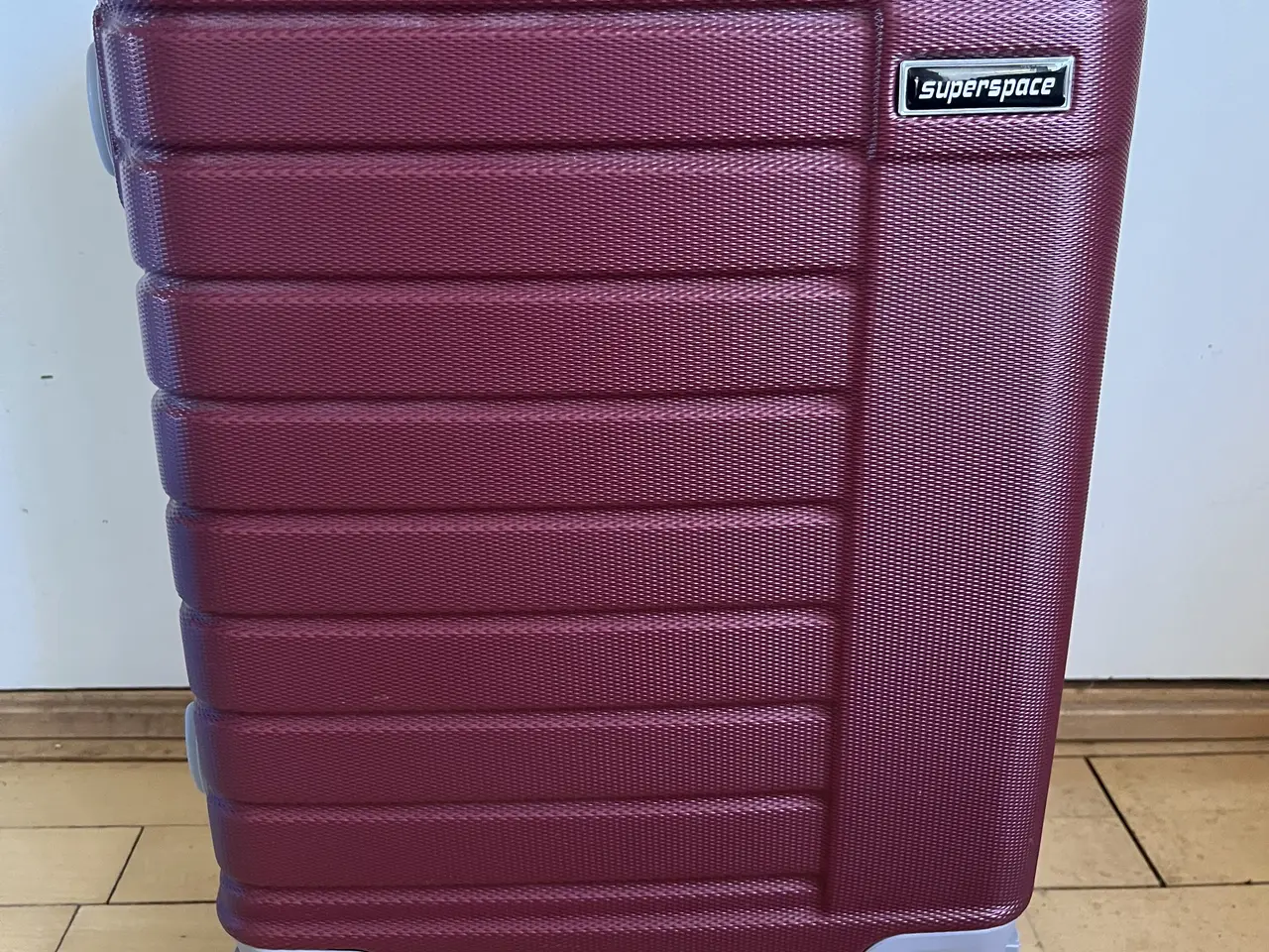 Billede 1 - Kuffert Superspace Cabinsize