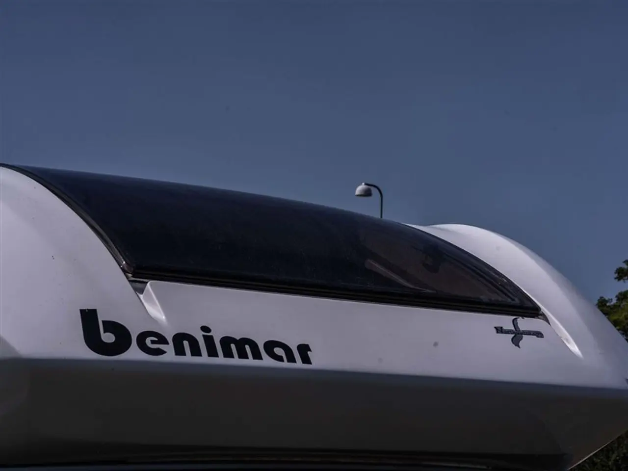 Billede 38 - 2022 - Benimar Tessoro 488 NK Rummelig camper med face-to-face siddegruppe