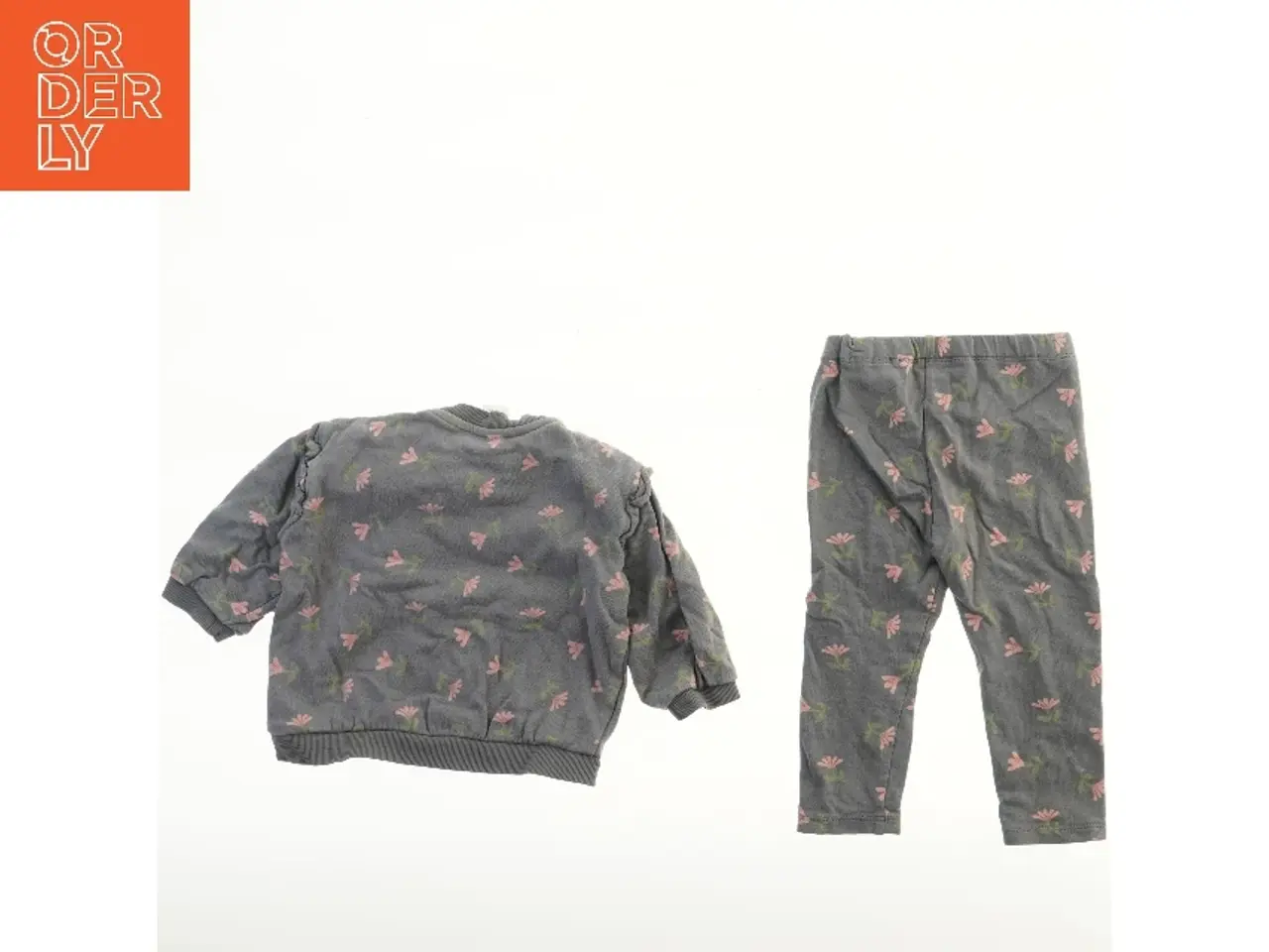 Billede 2 - Børnesæt med blomstermønster fra H&M (str. 86)