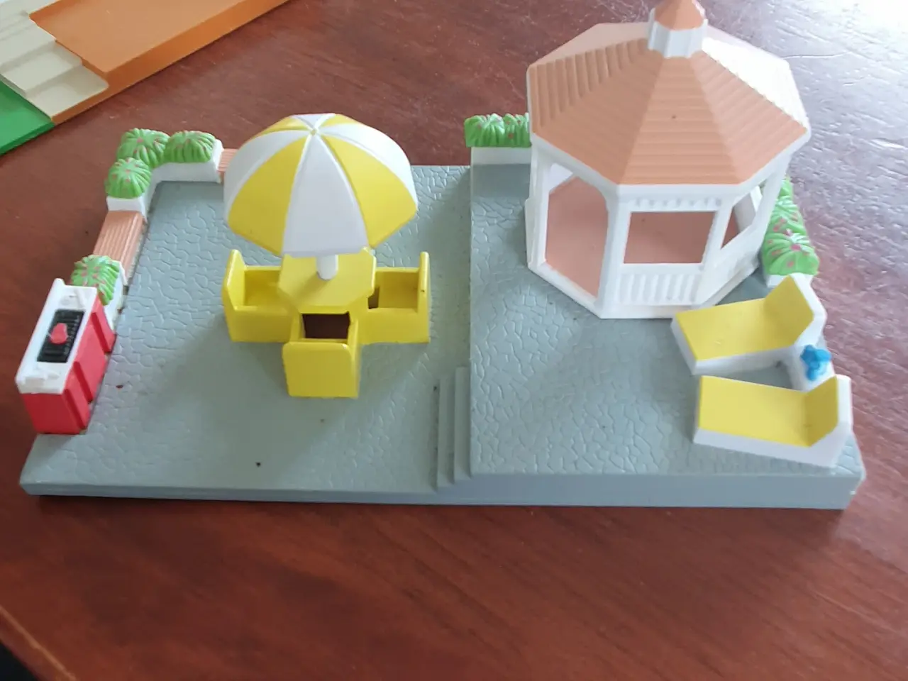 Billede 9 - Miniature  have / dukkehus 