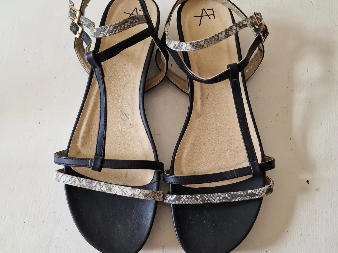 Billede 1 - Sandaler