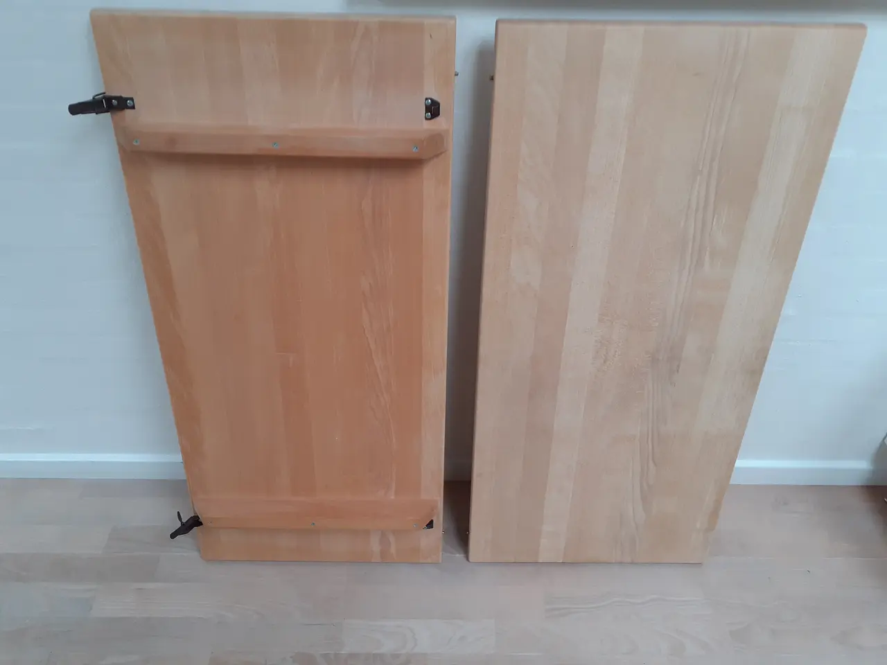 Billede 5 - Spisebord med 6 stk stole. 