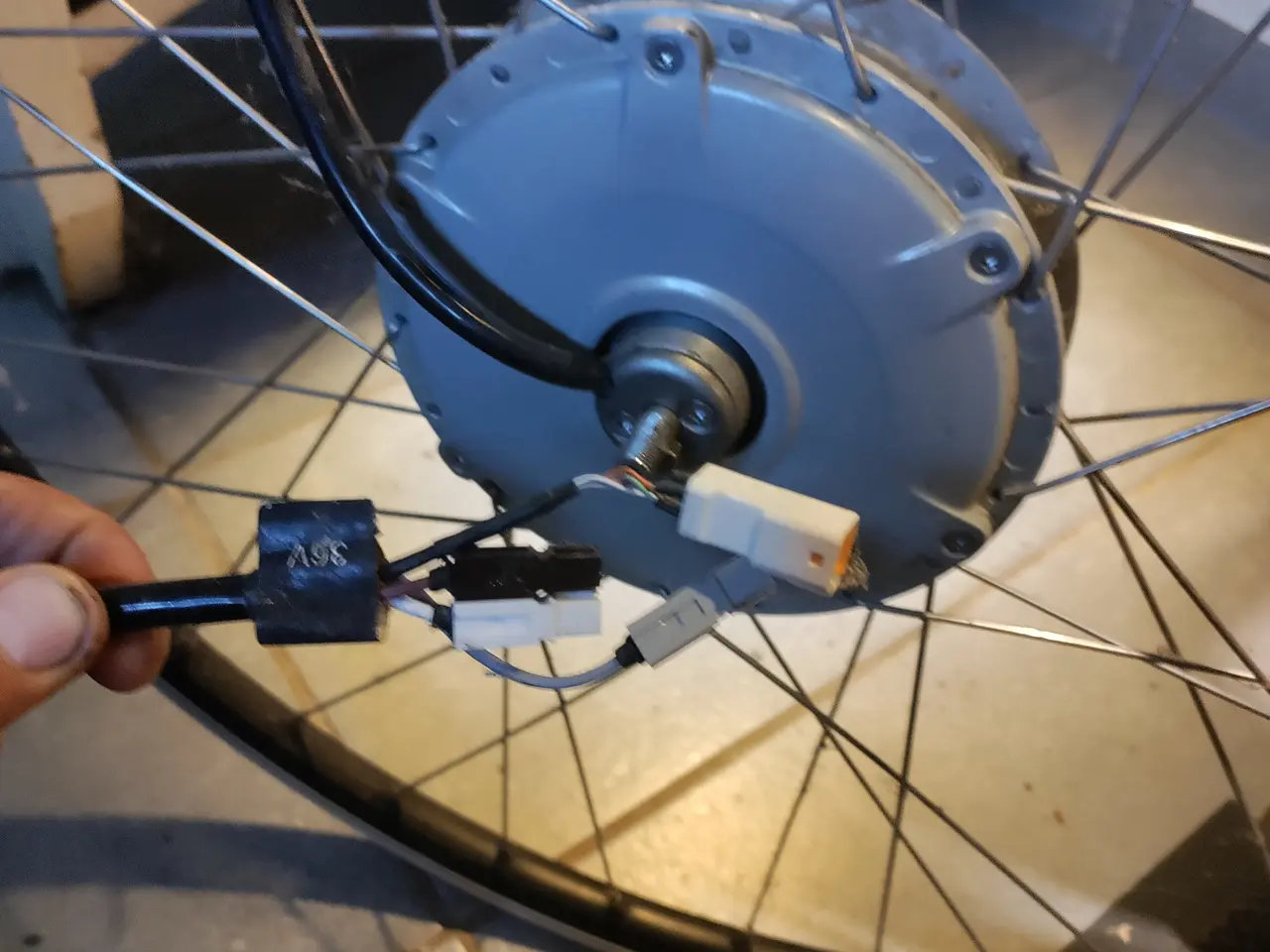 Billede 2 - Batavus forhjul med motor