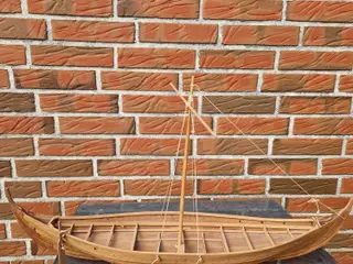 Vikingeskib fra Skuldelev i Roskilde fjord. L. 68