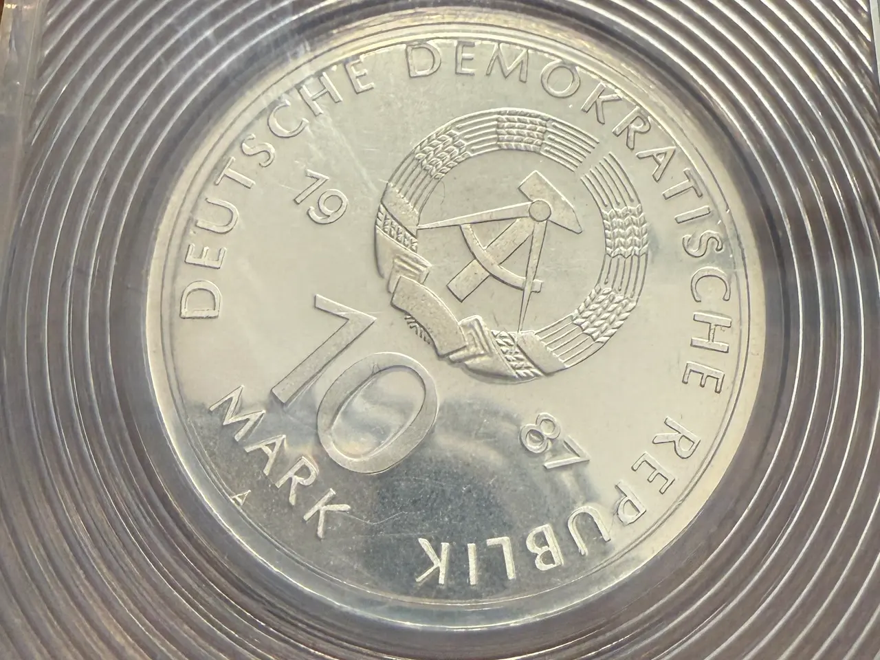 Billede 2 - DDR 10 Mark 1987 sølvmønt – Schauspielhaus Berlin