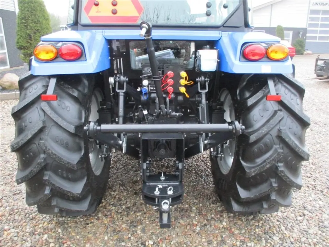 Billede 6 - Solis 60 Med frontlift og frontPTO