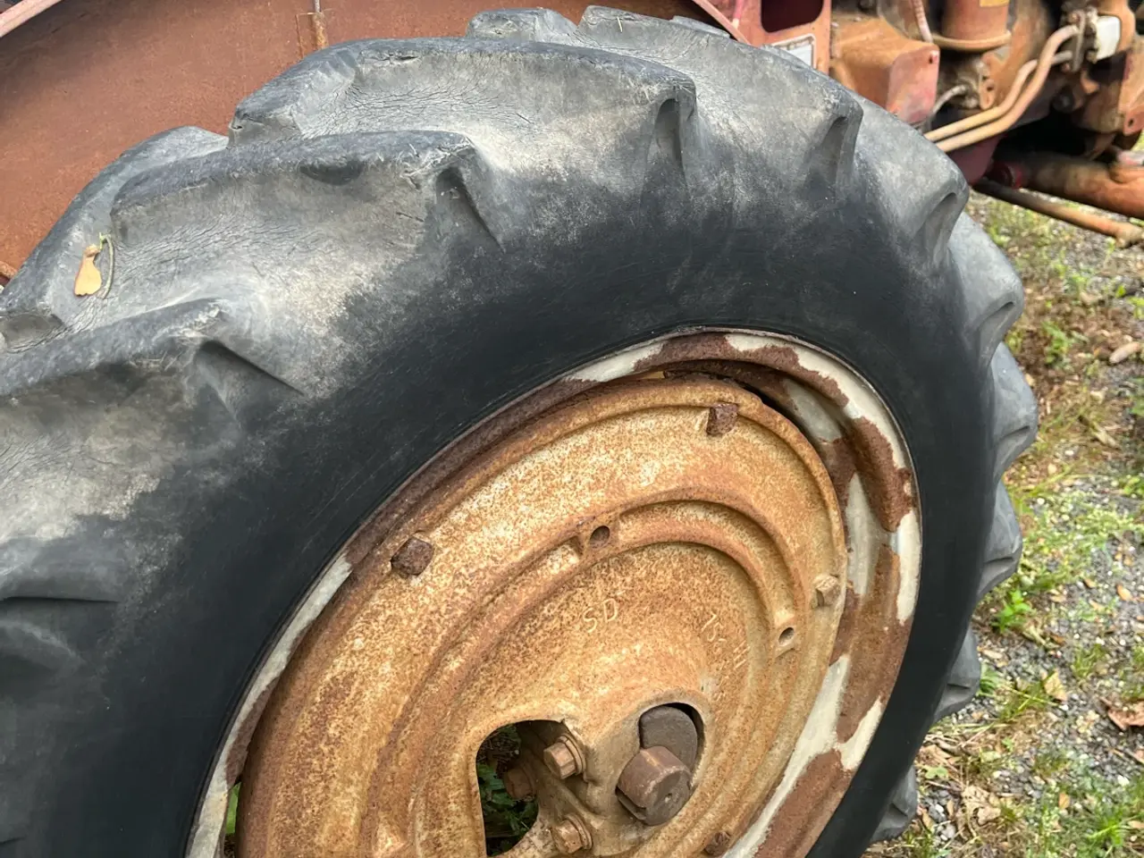 Billede 3 - Traktor Farmall FU235