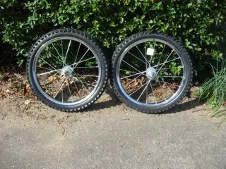 Hjul til cykeltrailer m.m.