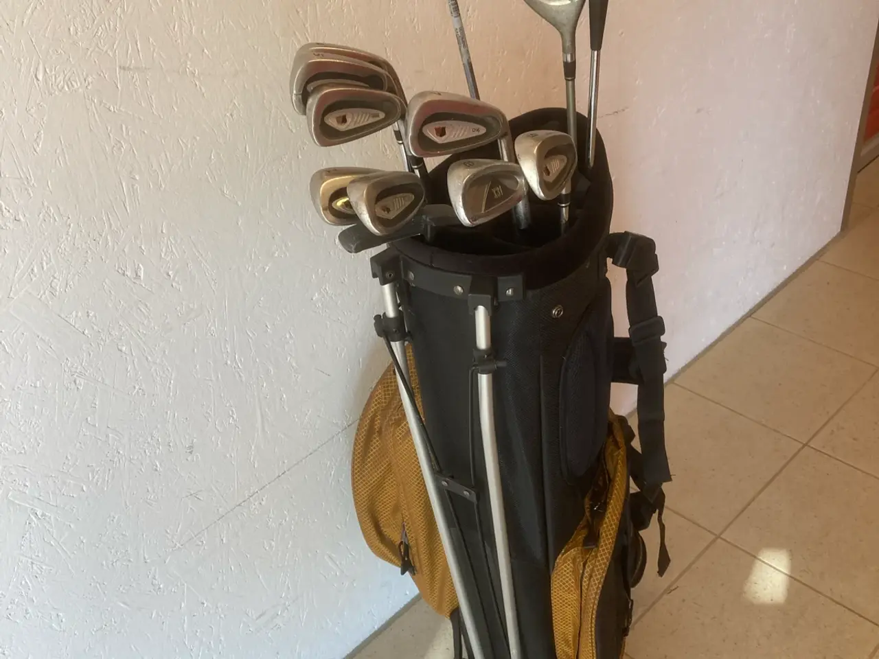 Billede 5 - Golfsæt i rummelig Bærebag