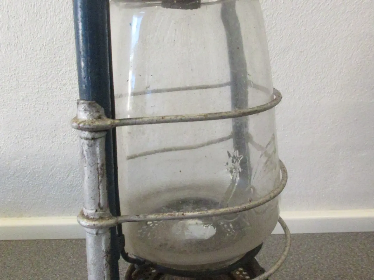 Billede 1 - Meget gammel flagermuslygte / olielampe