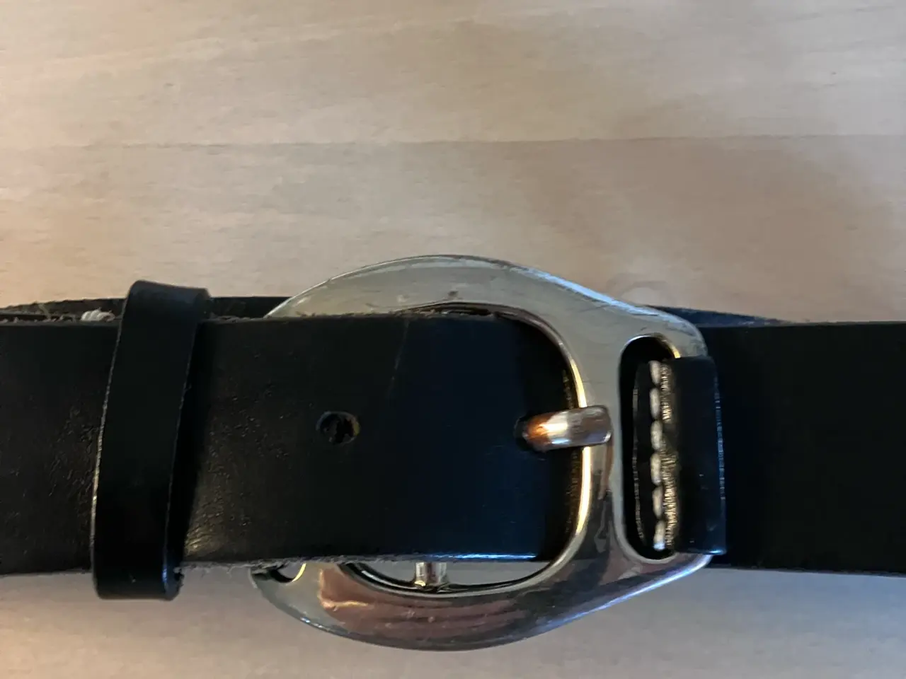 Billede 2 - Sort læderbælte fra Massimo Dutti