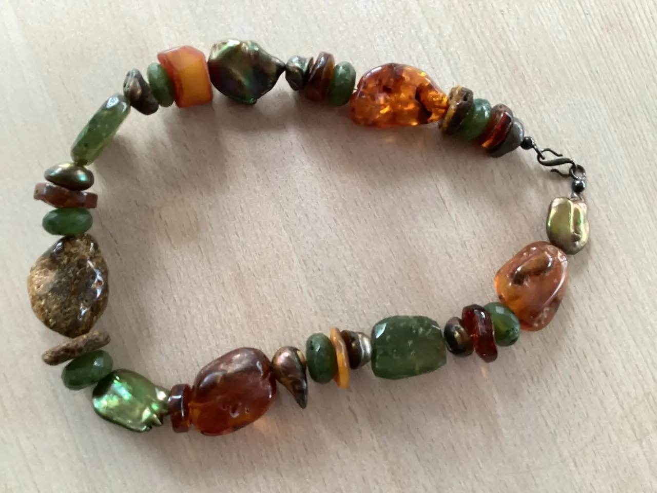Billede 3 - Unik halskæde i rav