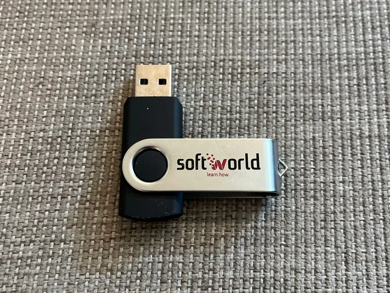 Billede 1 - USB-nøgle 8GB Softworld, sort