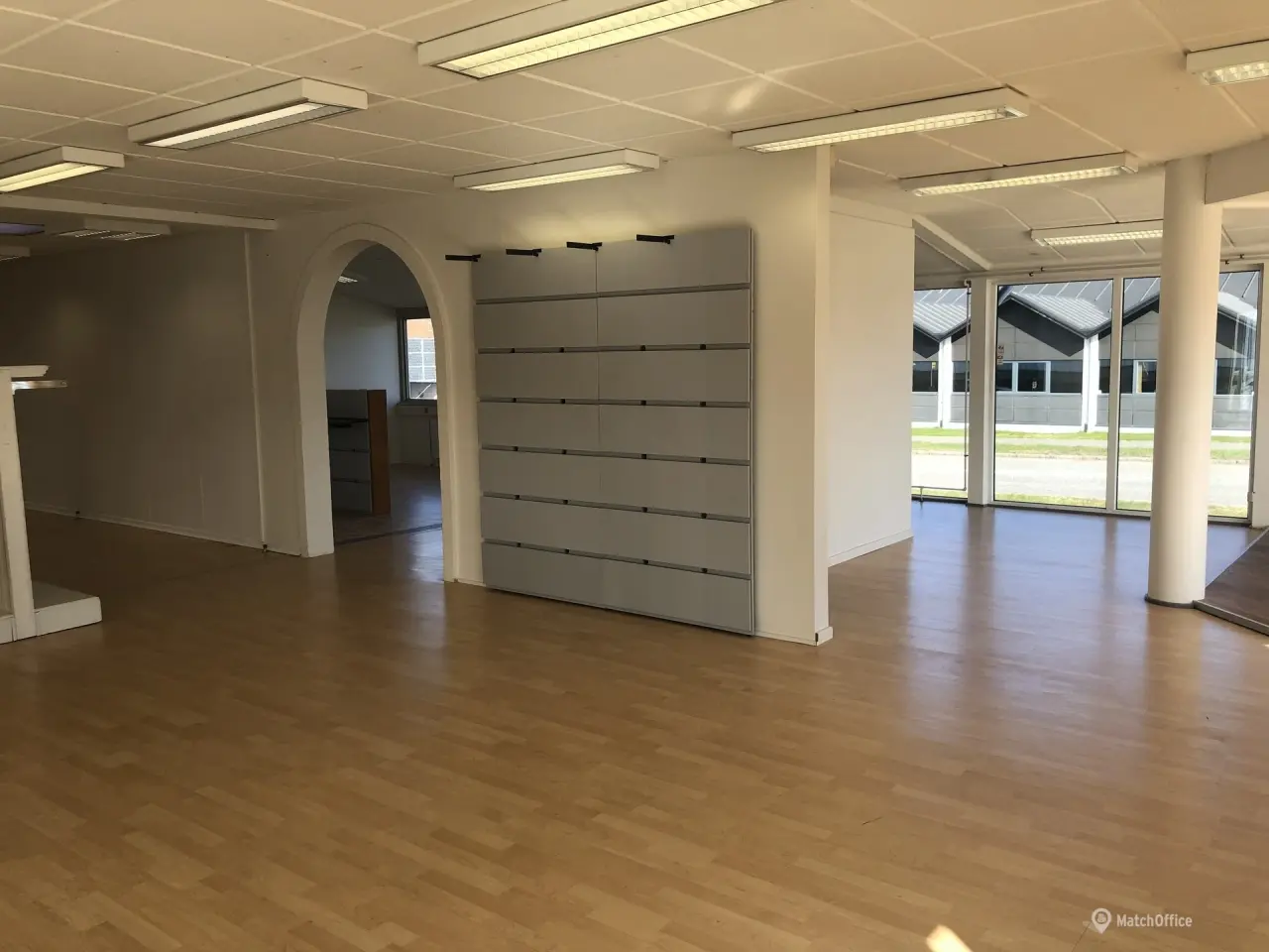 Billede 4 - Synligt erhvervslejemål på 250 m2 i Struer - Ideelt til butik.. showroom eller lager