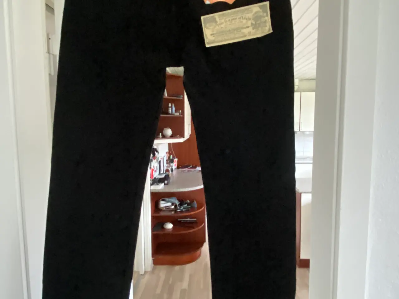 Billede 3 - Ny Dame sort Levi´s Jean 501