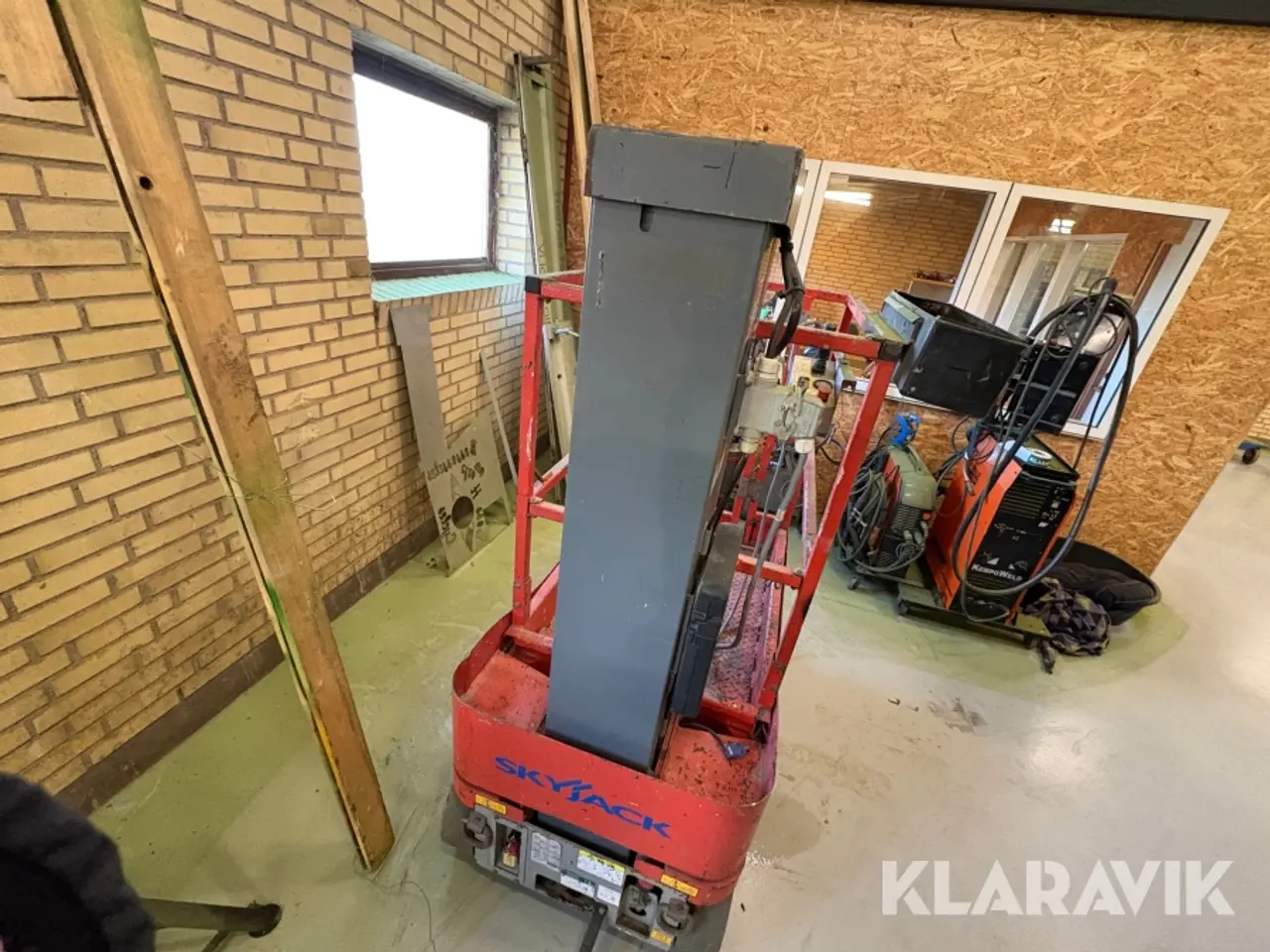 Billede 2 - Ensøjlelift Skyjack SJ12