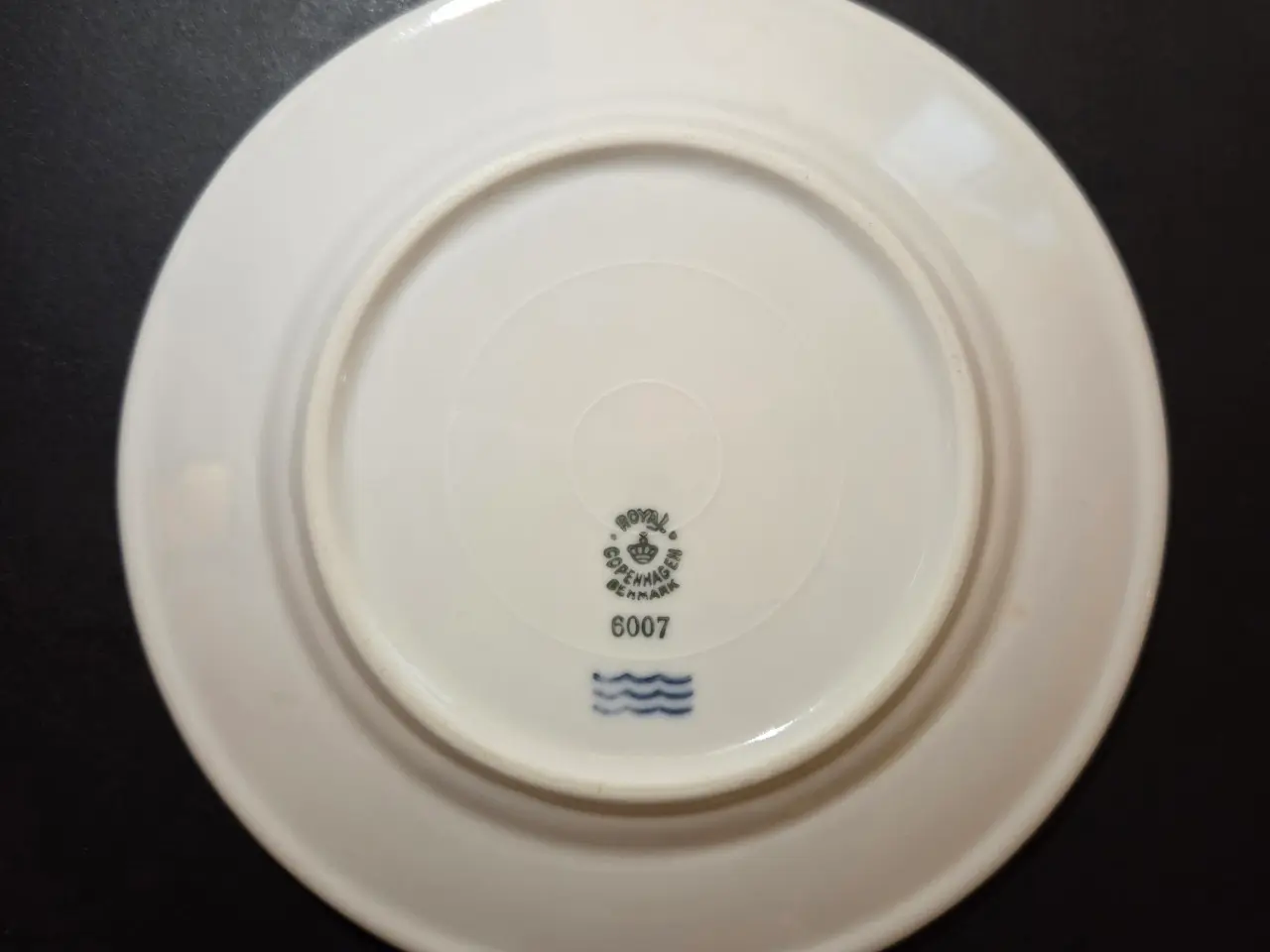Billede 2 - Royal Copenhagen K.M.H tallerkener - 40 DKK pr stk