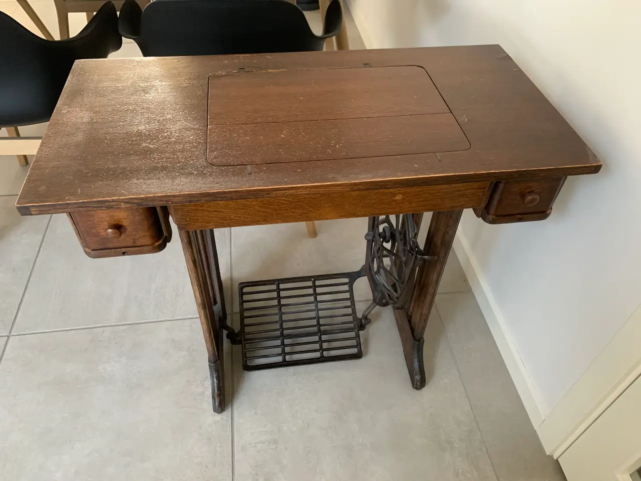 Billede 1 - Gammelt Singer Sybord