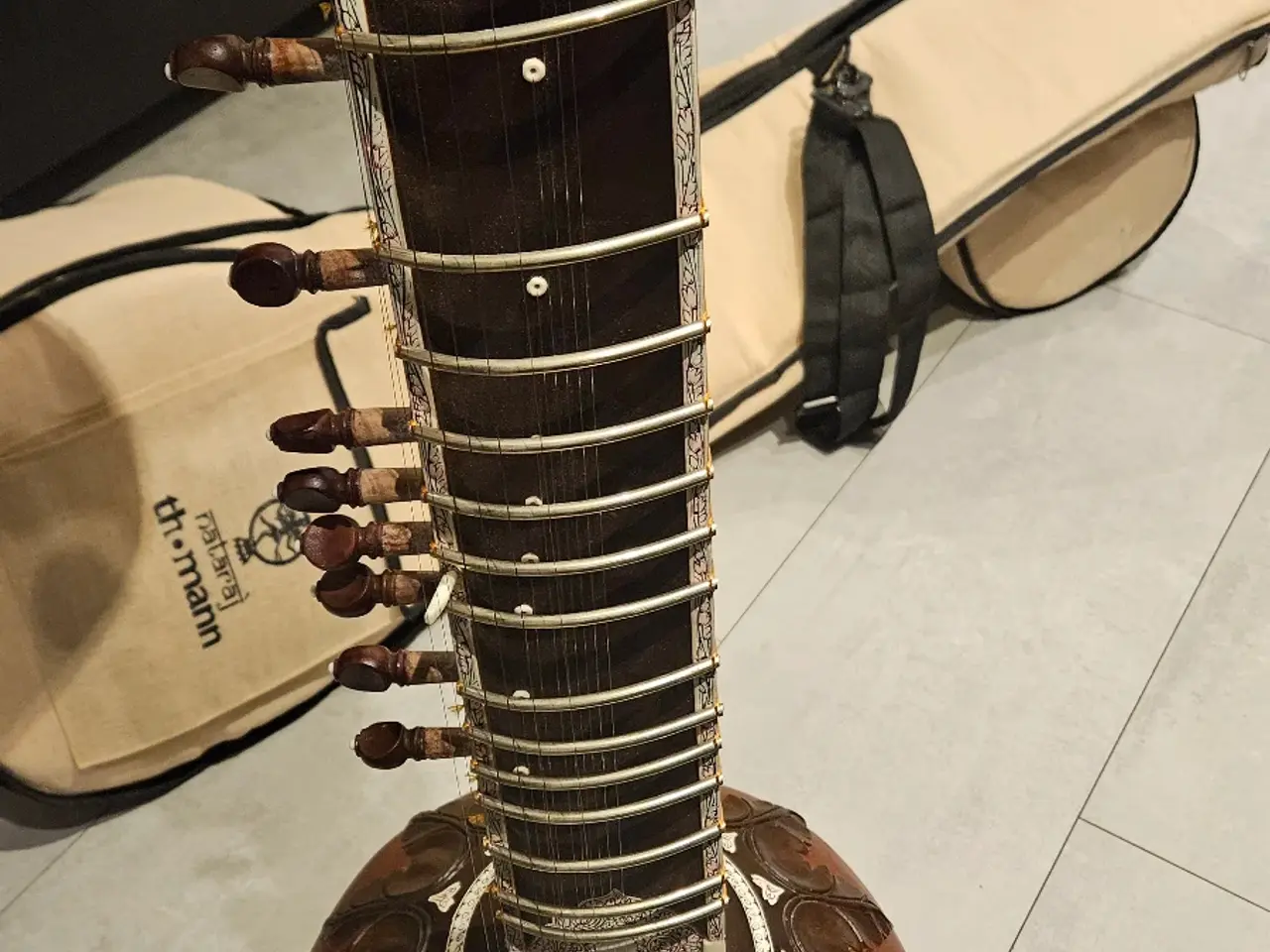 Billede 5 - Nataraj Sitar 103/18 – 11 sympatiske strenge m.tas