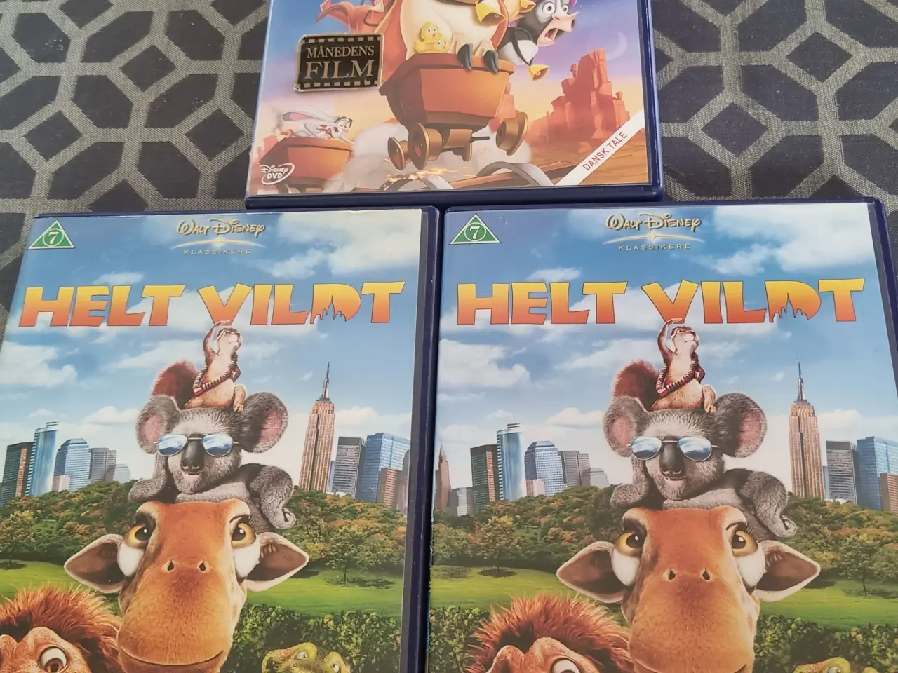 Billede 1 - Disney guldnummer 44 & 46
