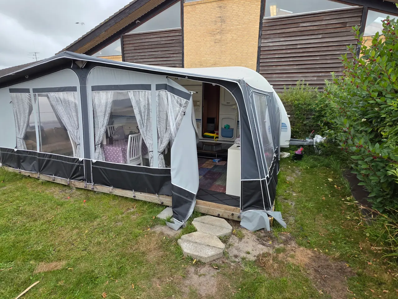 Billede 1 - Campingvogn på Jambo camping 