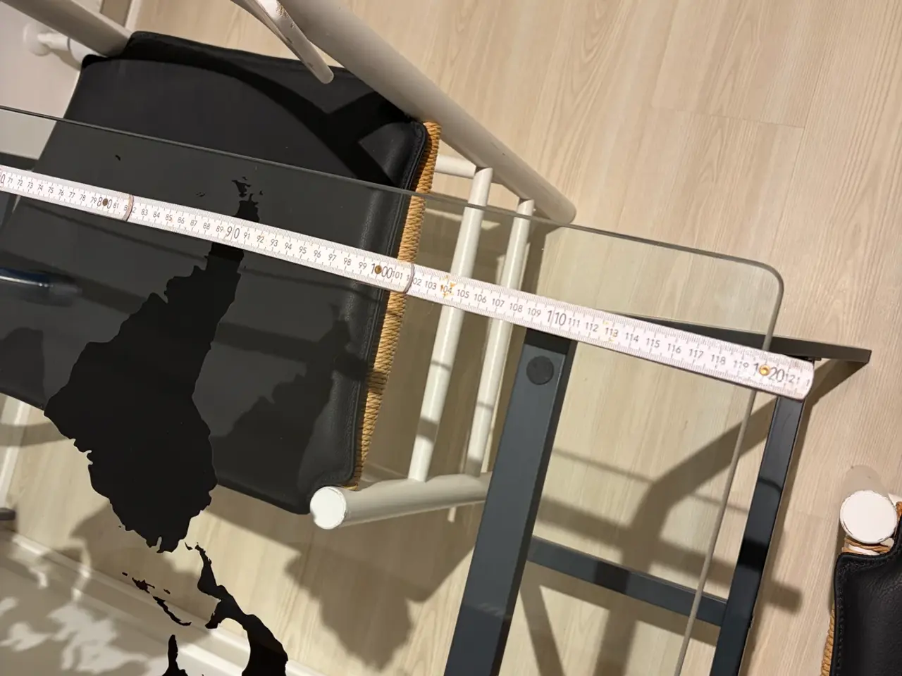 Billede 4 - Skrivebord med verdenskort