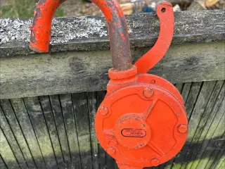 Hånddrevet oliepumpe 