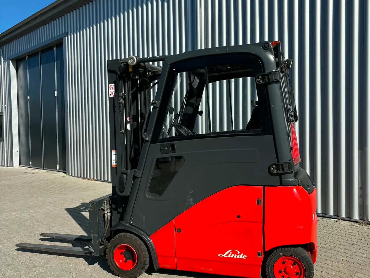 Billede 5 - Linde E20PH eltruck med sideskift og gaffelflyt