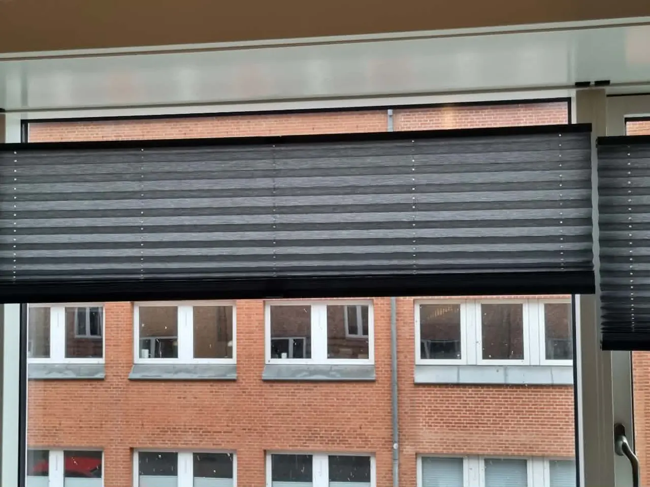 Billede 1 - Flot plissegardin fra Ranthex Gardiner