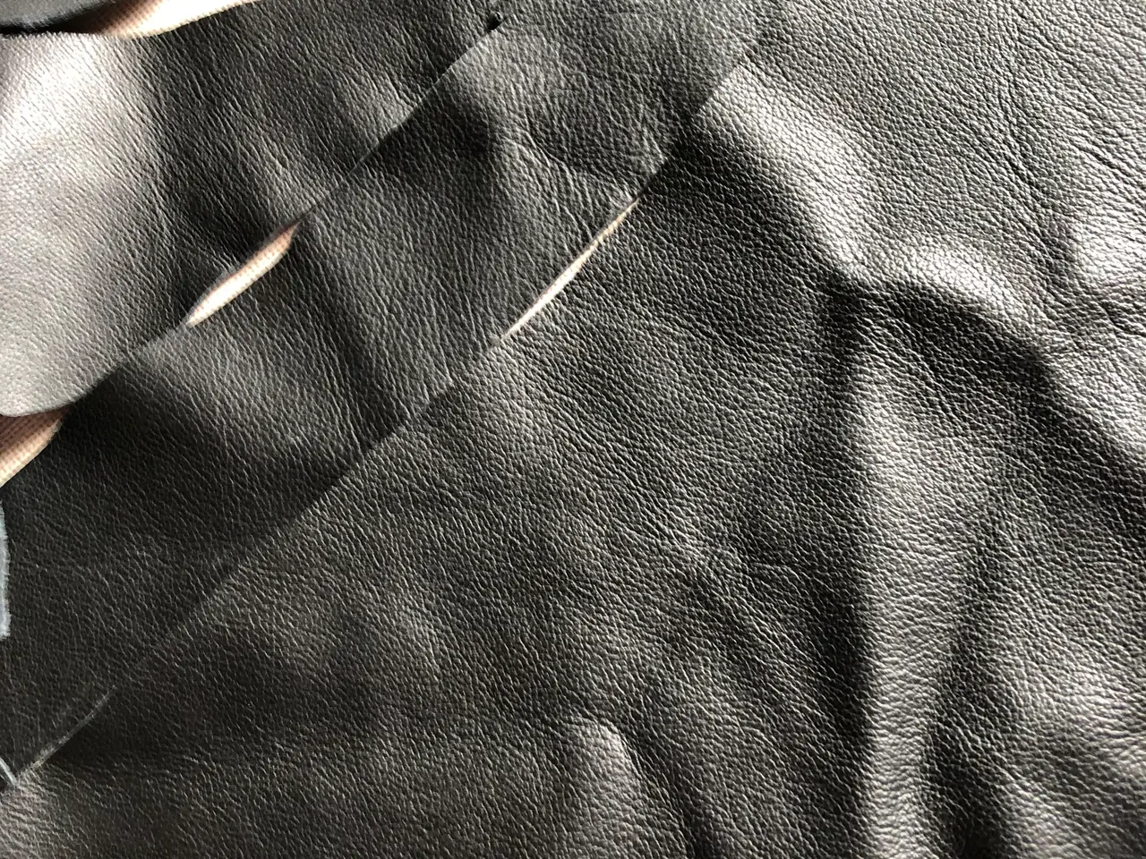 Billede 3 - Skind rester