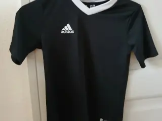 Sort Adidas bluse
