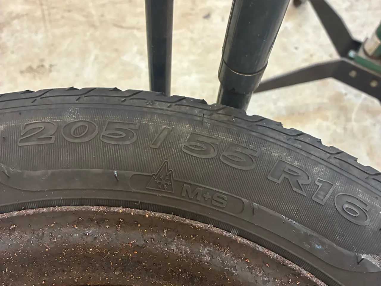 Billede 2 - Vinterhjul 5x108 205/55-16 Ford og Volvo