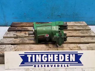John Deere S690 Hydrostat Motor AXE58177